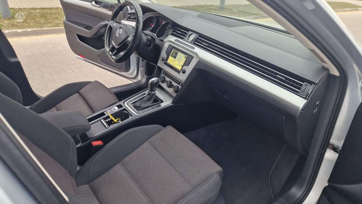 Volkswagen Passat, 2.0 l., Универсал