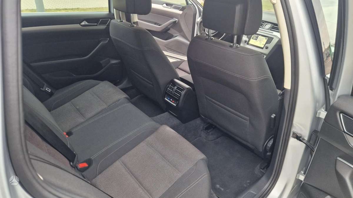 Volkswagen Passat, 2.0 l., Универсал