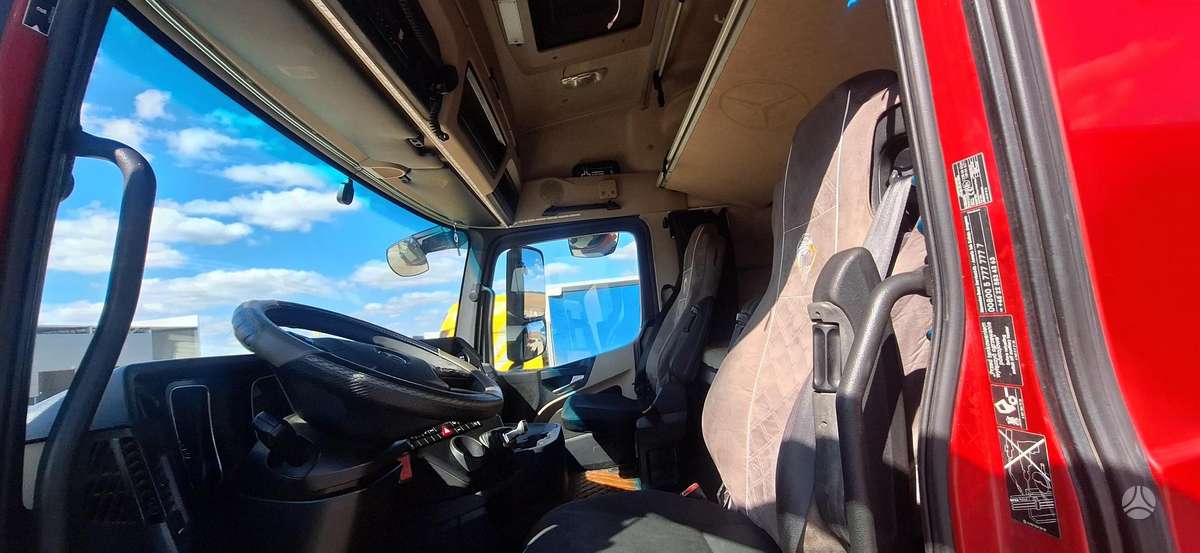 Mercedes-Benz Actros 1845, double sleeper