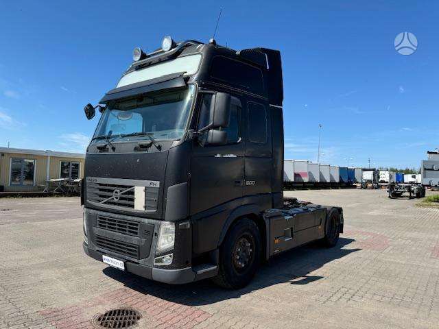 Volvo FH500+ADR, double sleeper