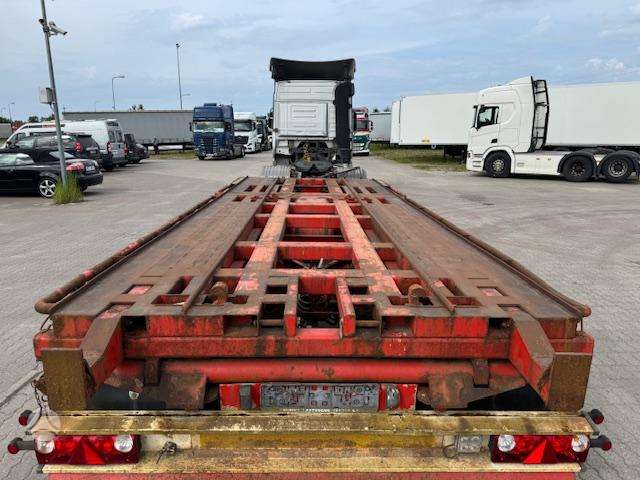 Kel-Berg SB24, container