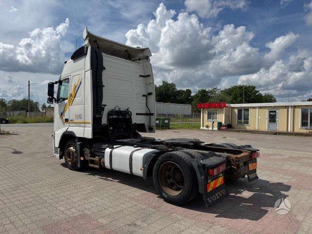 Volvo FH460 (MEGA), single sleeper