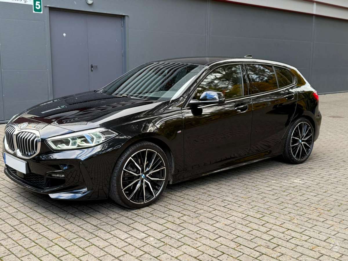 BMW 118, 2.0 l., Хэтчбек