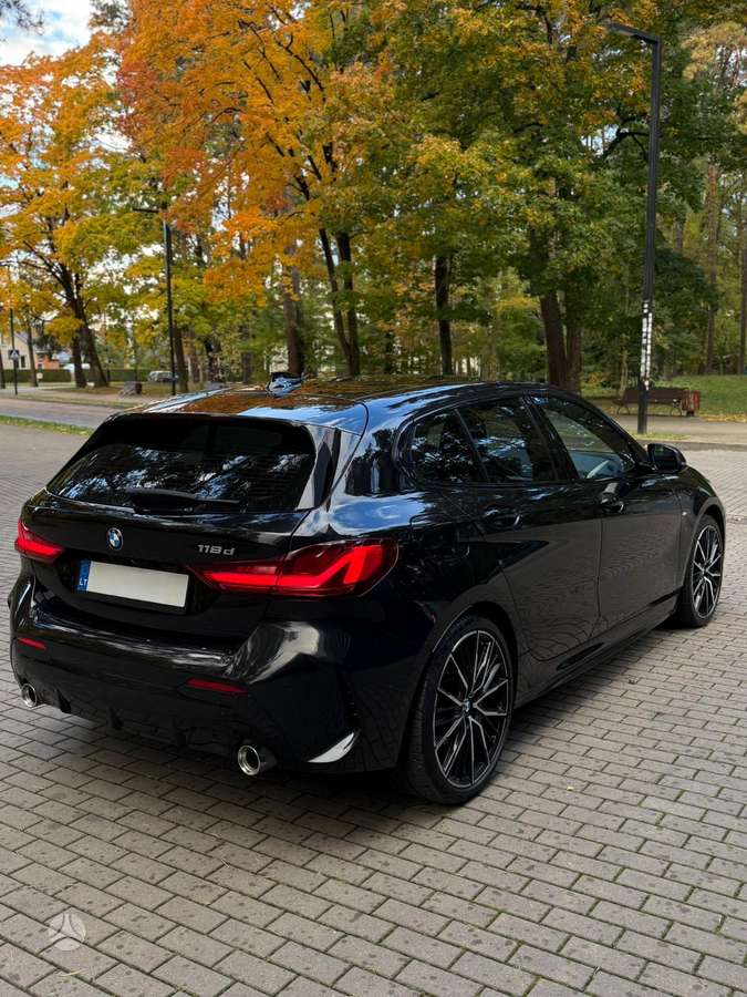 BMW 118, 2.0 l., Хэтчбек