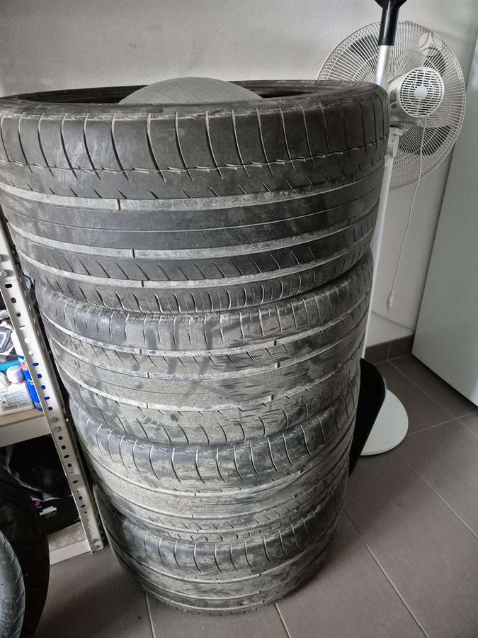 Michelin, vasarinės 295/35 R21