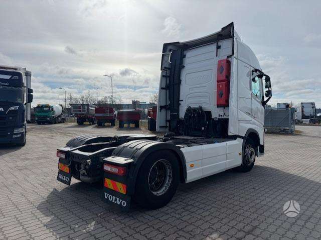 Volvo FH460+RETARDER, double sleeper