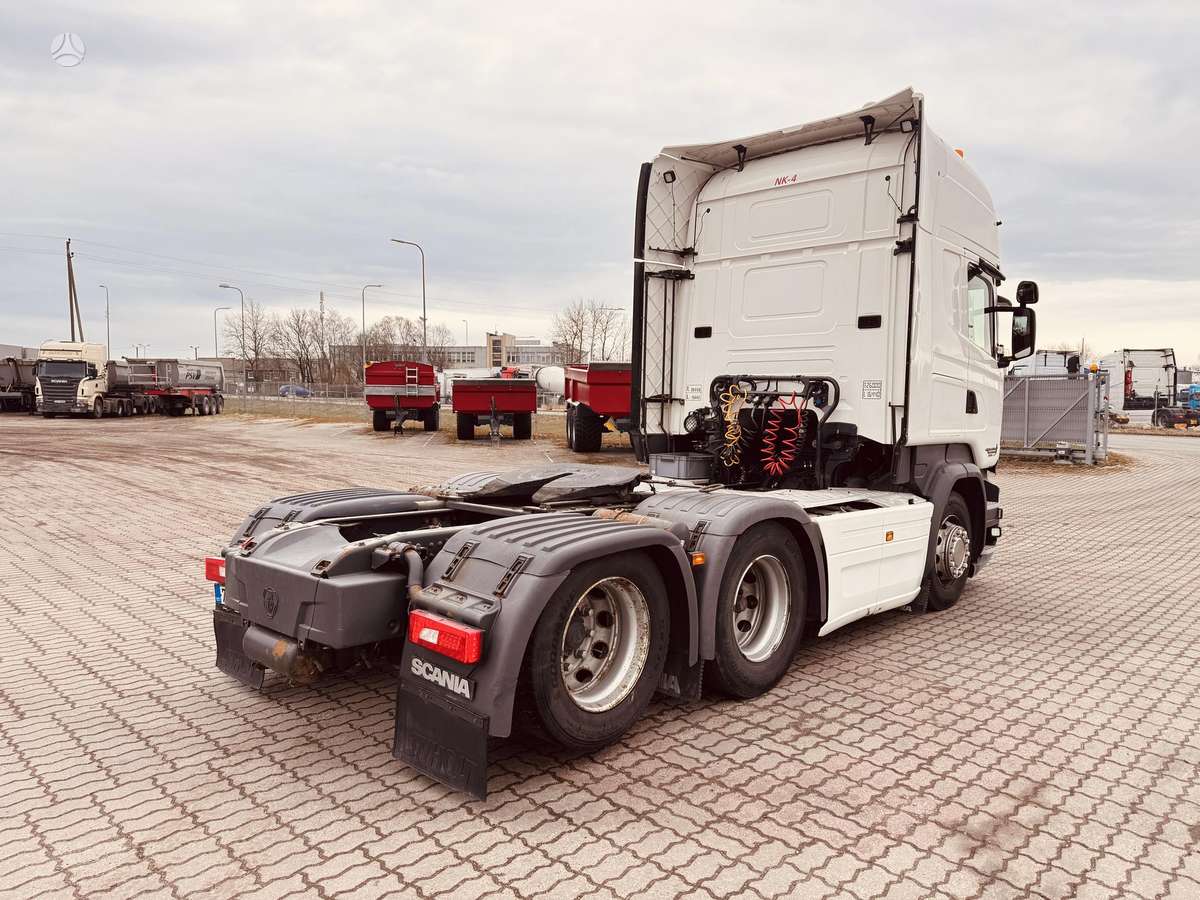 Scania R450, double sleeper