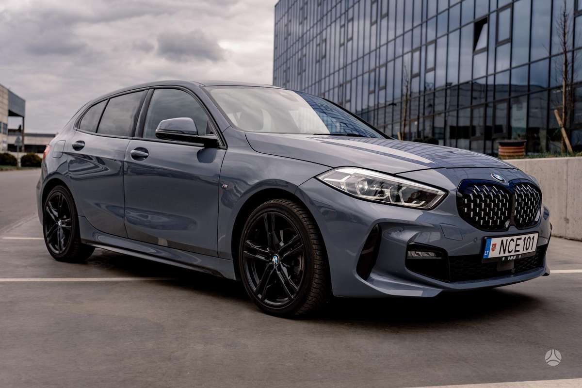 BMW 118, 2.0 l., hatchback