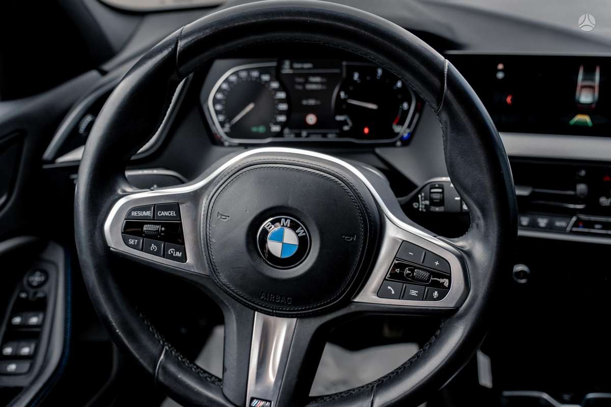 BMW 118, 2.0 l., hatchback