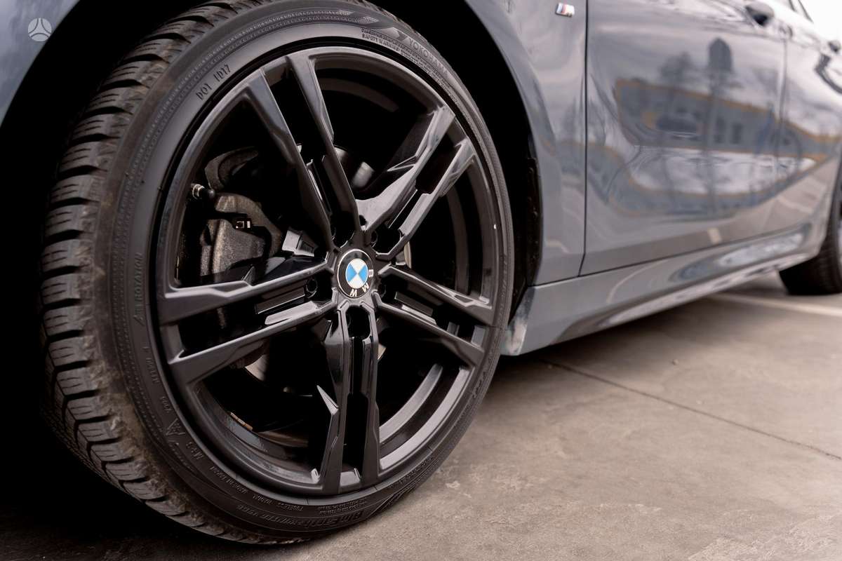 BMW 118, 2.0 l., hatchback