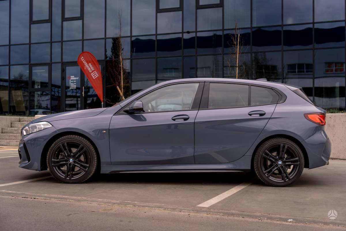 BMW 118, 2.0 l., hatchback