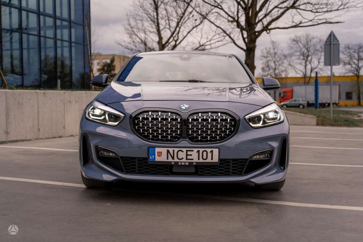 BMW 118, 2.0 l., hatchback
