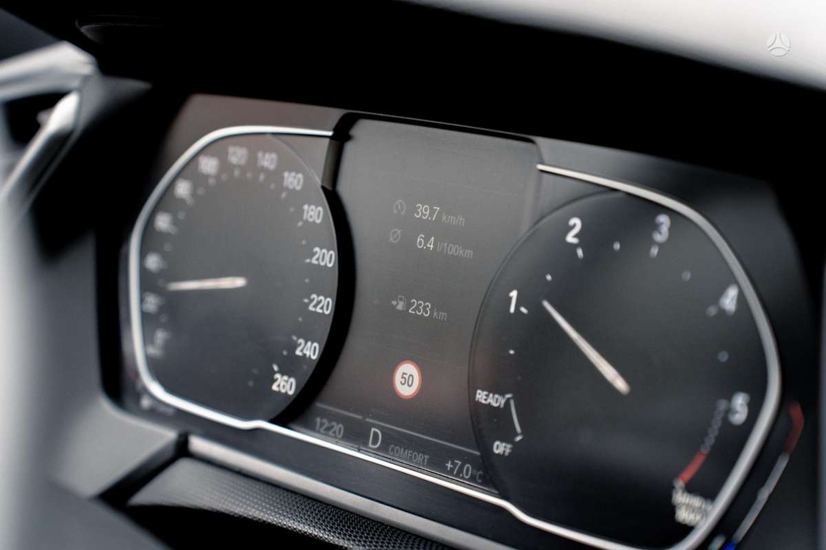 BMW 118, 2.0 l., hatchback