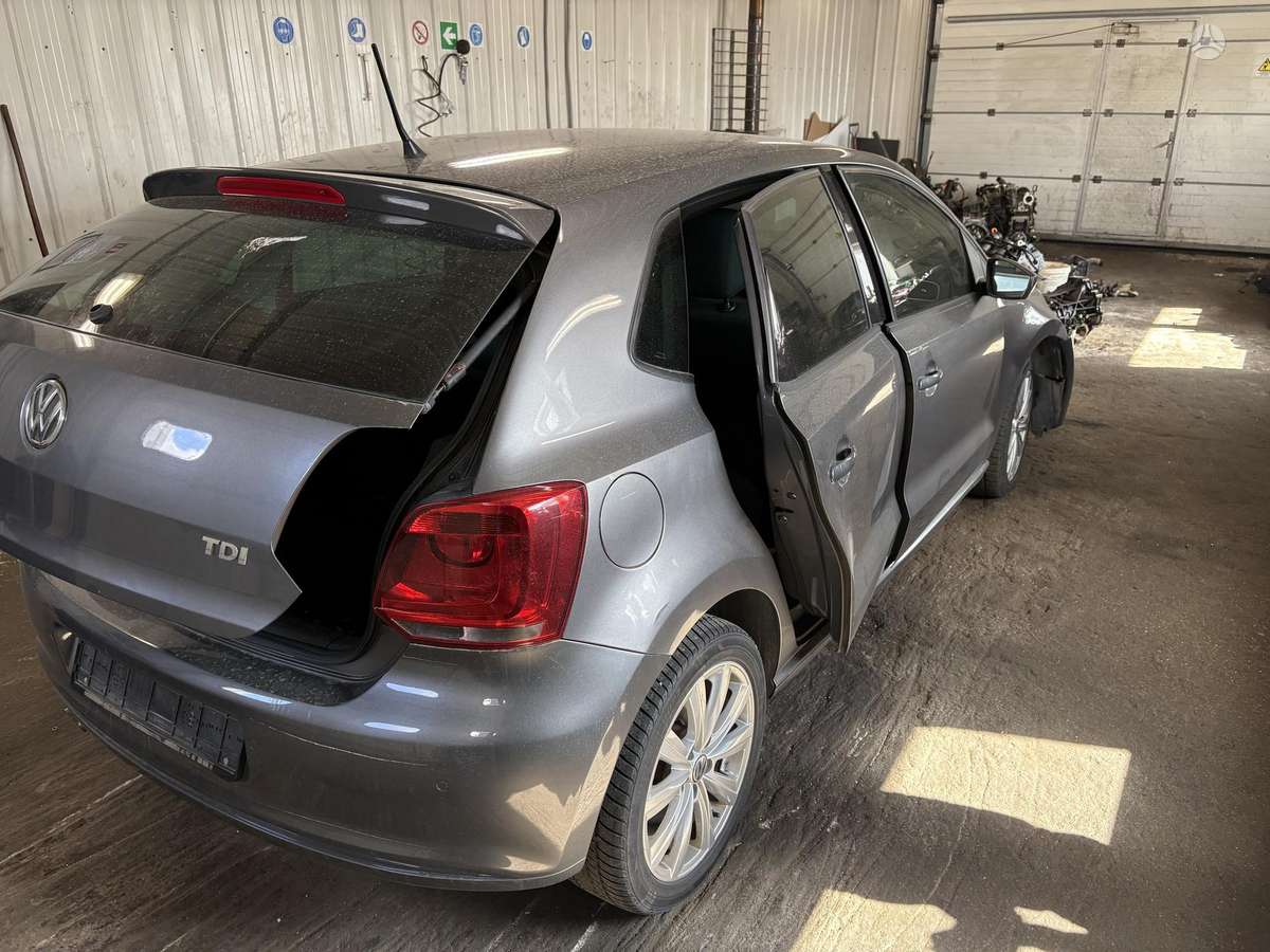 Volkswagen Polo 37068366700