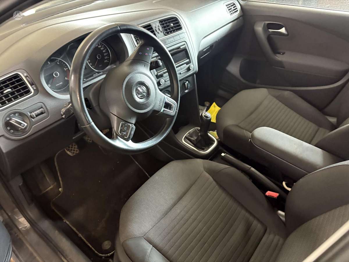 Volkswagen Polo 37068366700