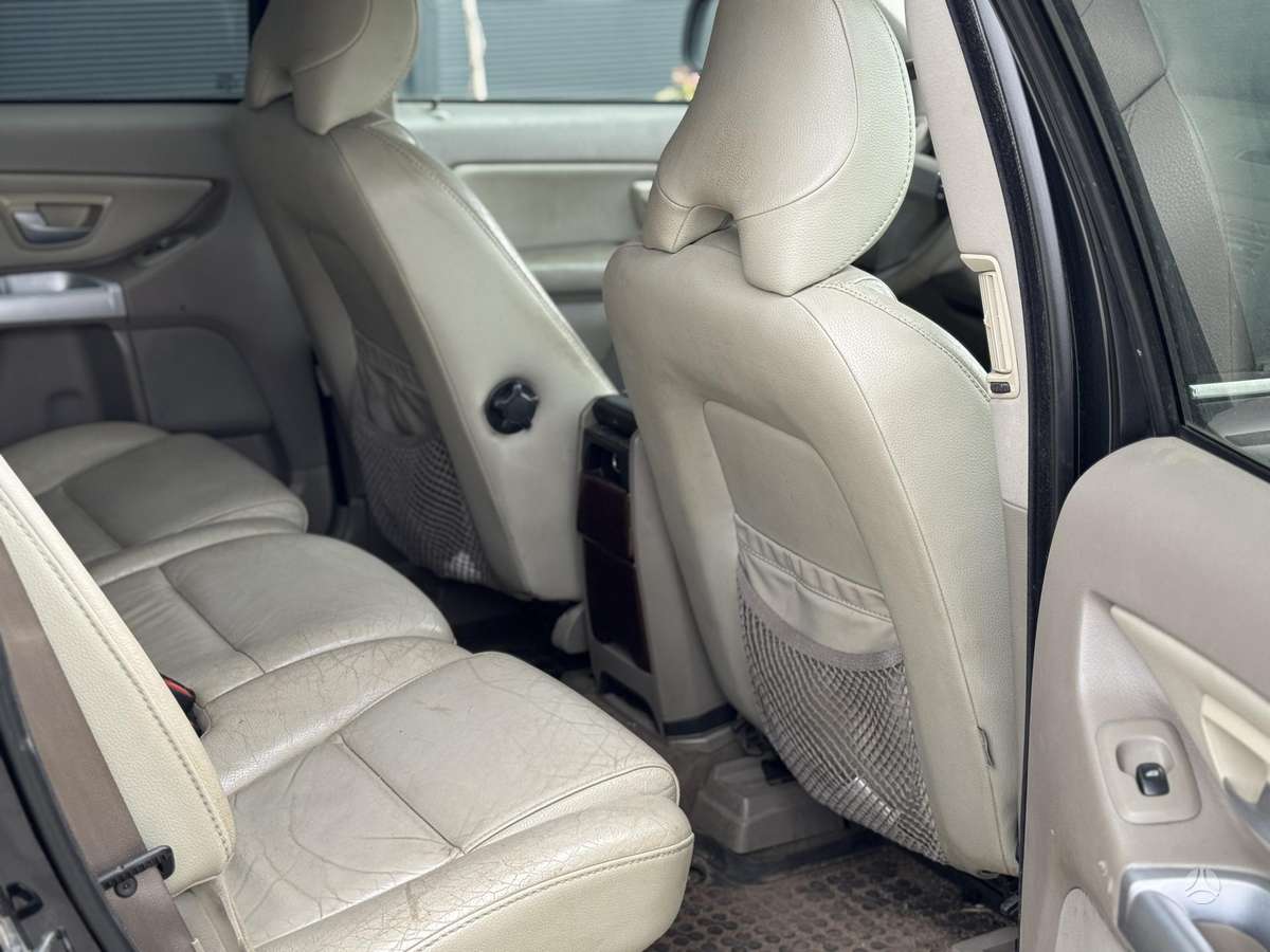 Volvo XC90 - 8