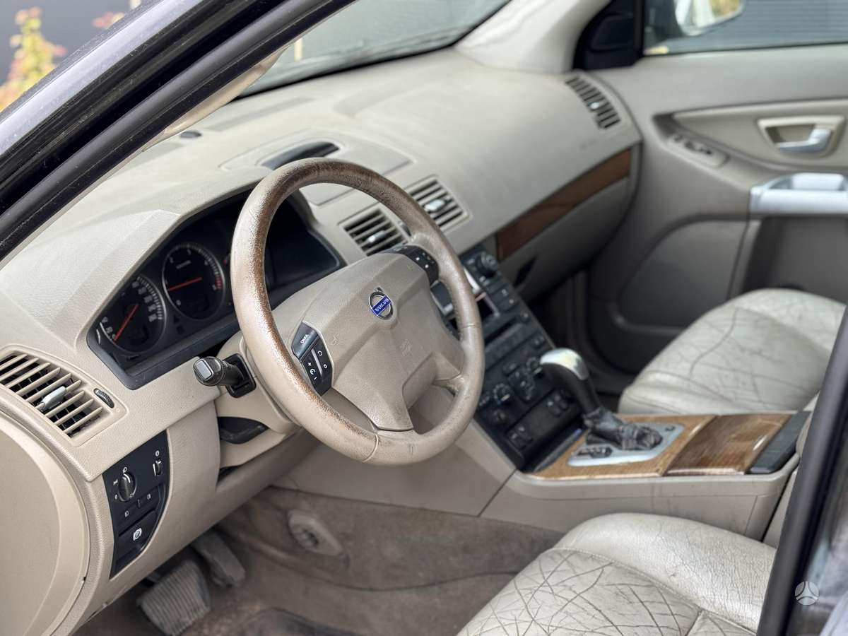 Volvo XC90 - 7