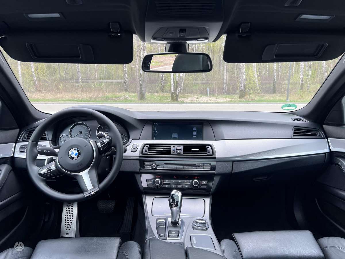 BMW 525, 2.0 l., Седан