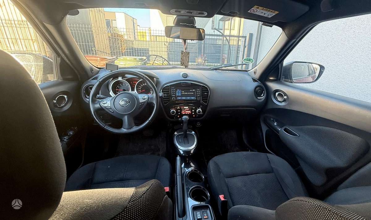 Nissan Juke, 1.6 l., hatchback