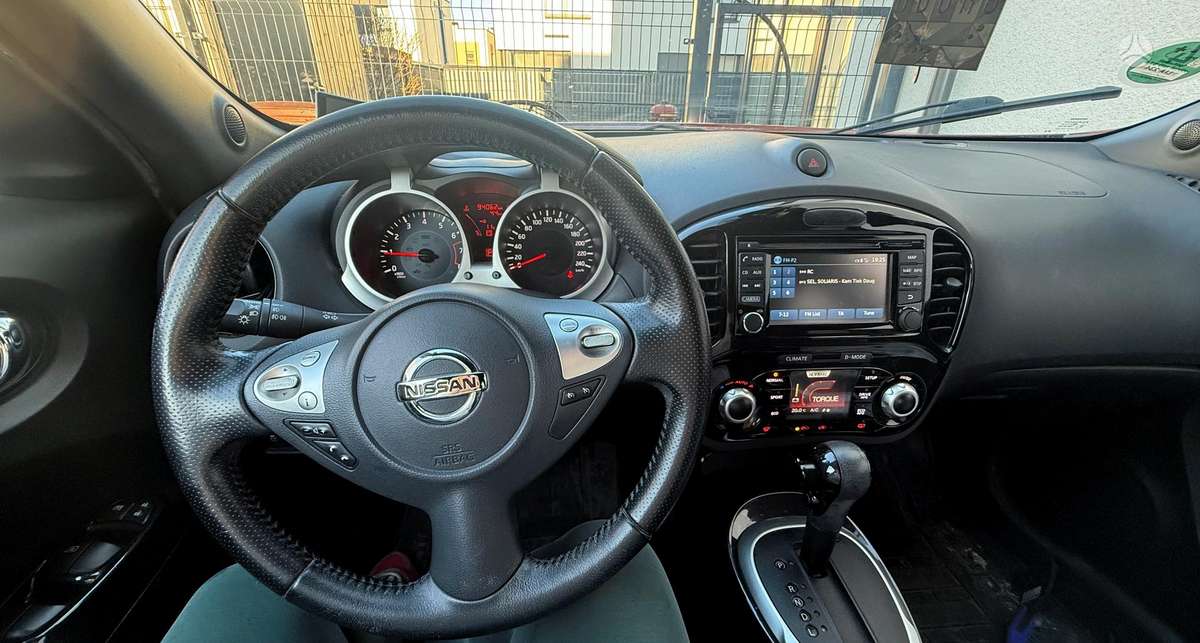 Nissan Juke, 1.6 l., hatchback