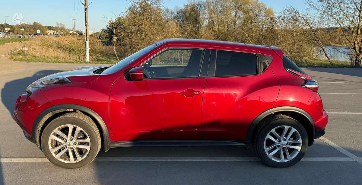 Nissan Juke, 1.6 l., hatchback