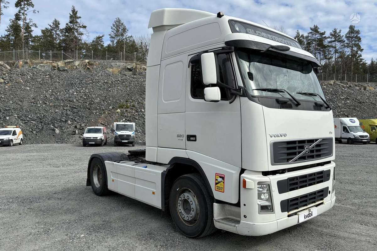 Volvo FH 520, single sleeper