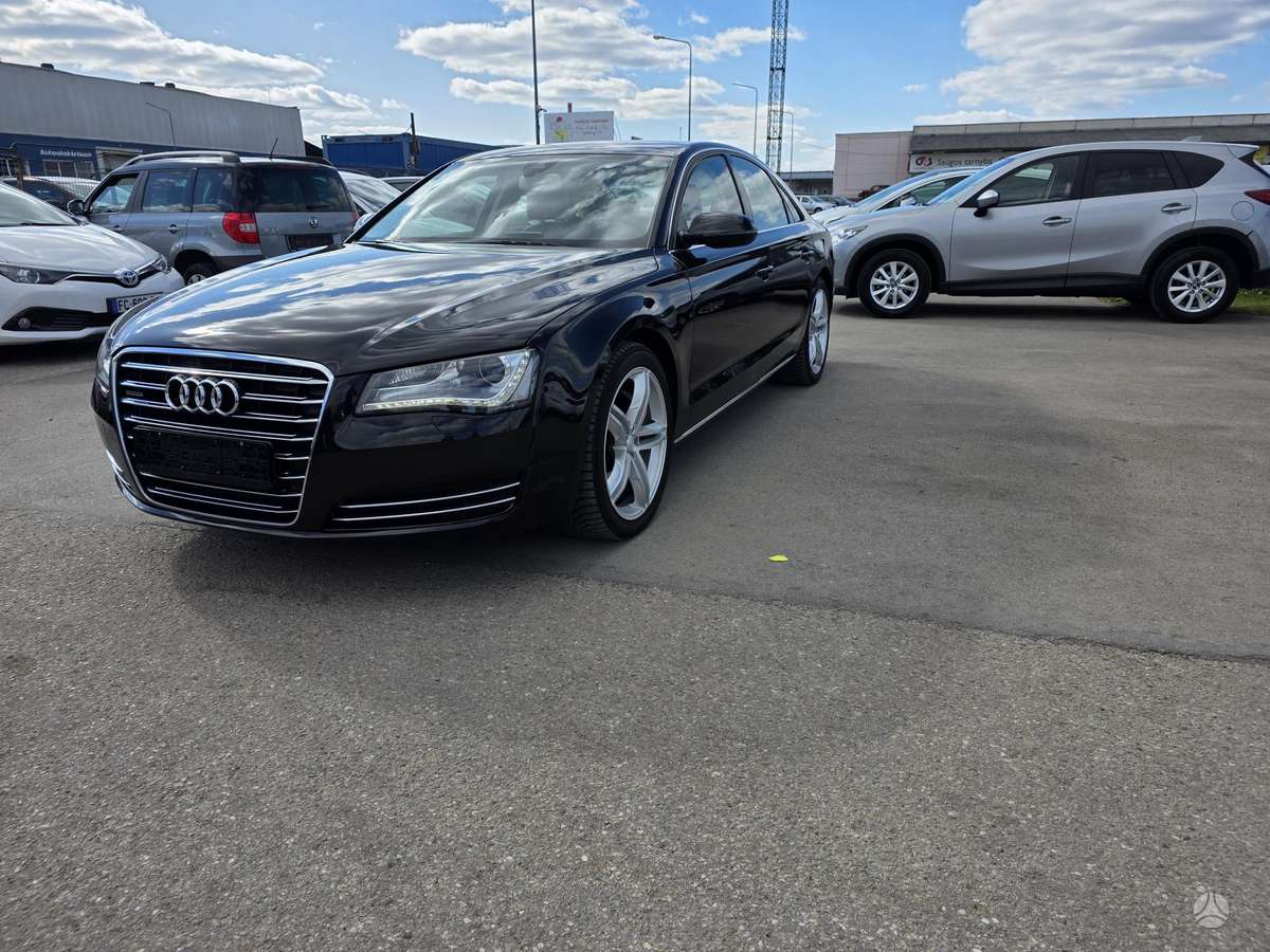 Audi A8, 3.0 l., Седан