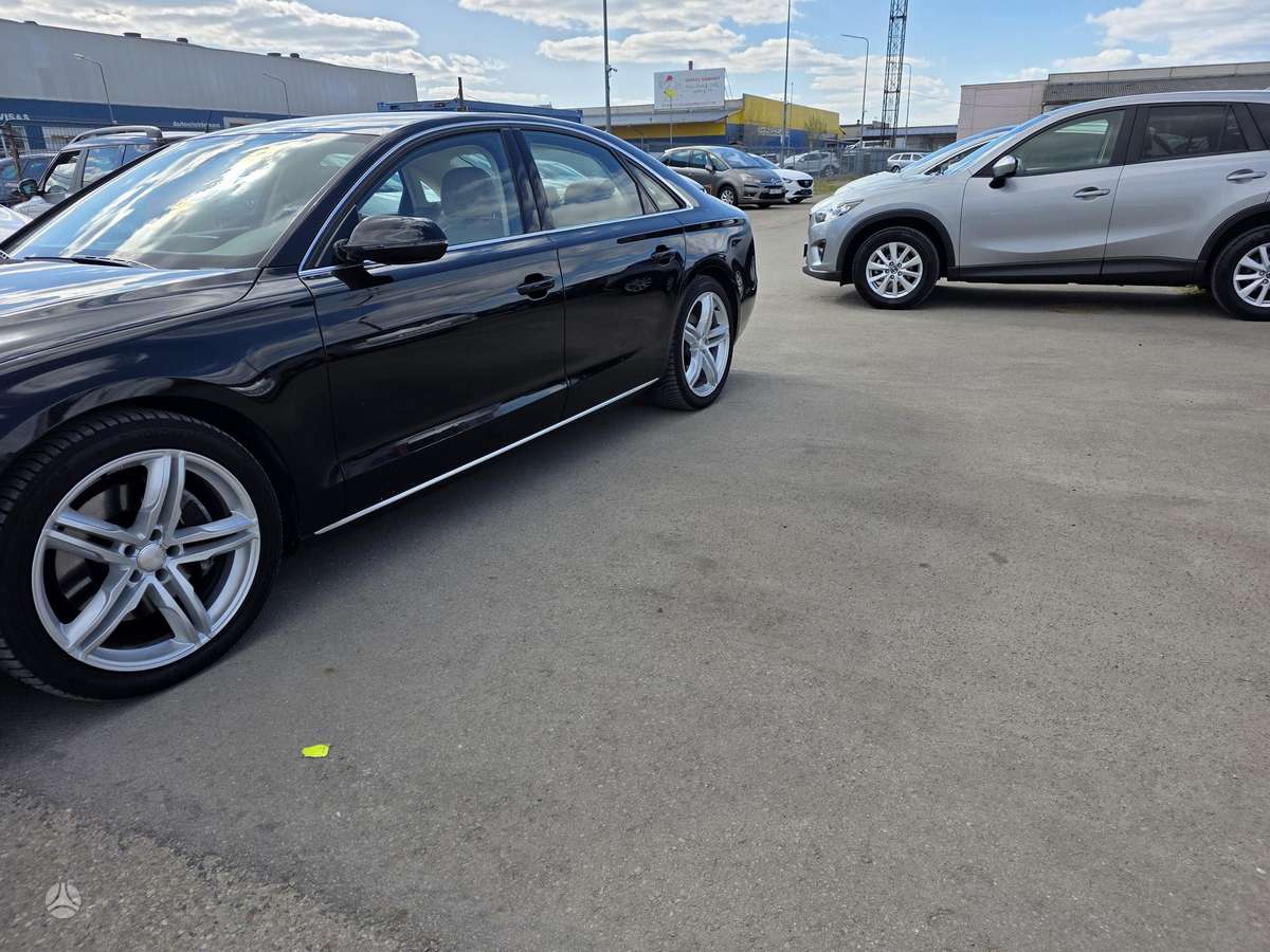 Audi A8, 3.0 l., Седан