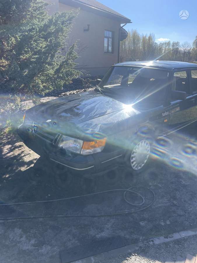Saab 900, Хэтчбек