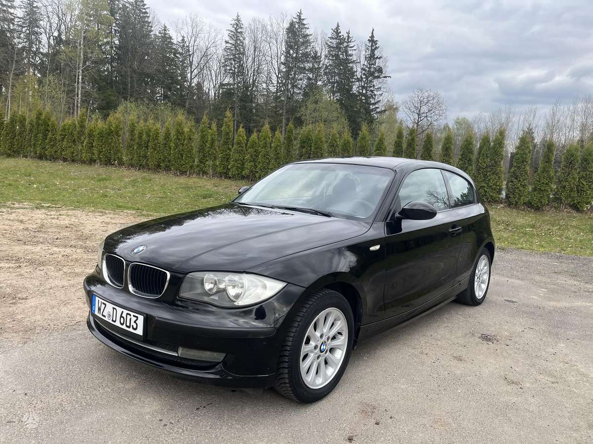 BMW 118, 2.0 l., hatchback