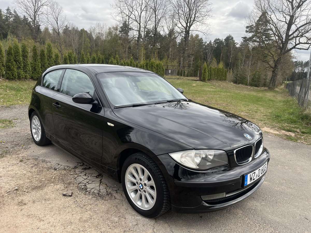 BMW 118, 2.0 l., hatchback