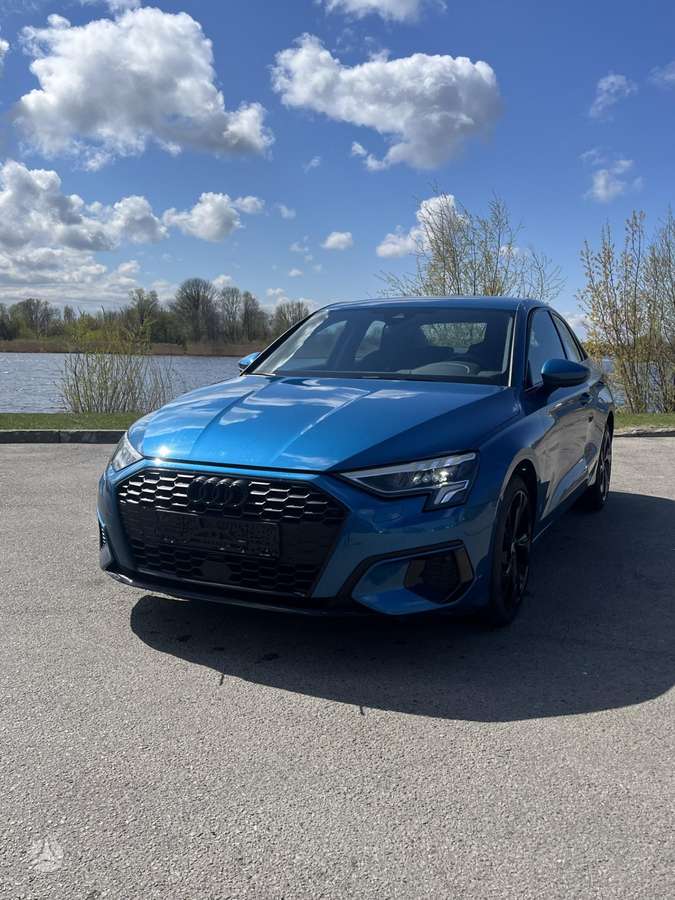 Audi A3, 1.0 l., Седан