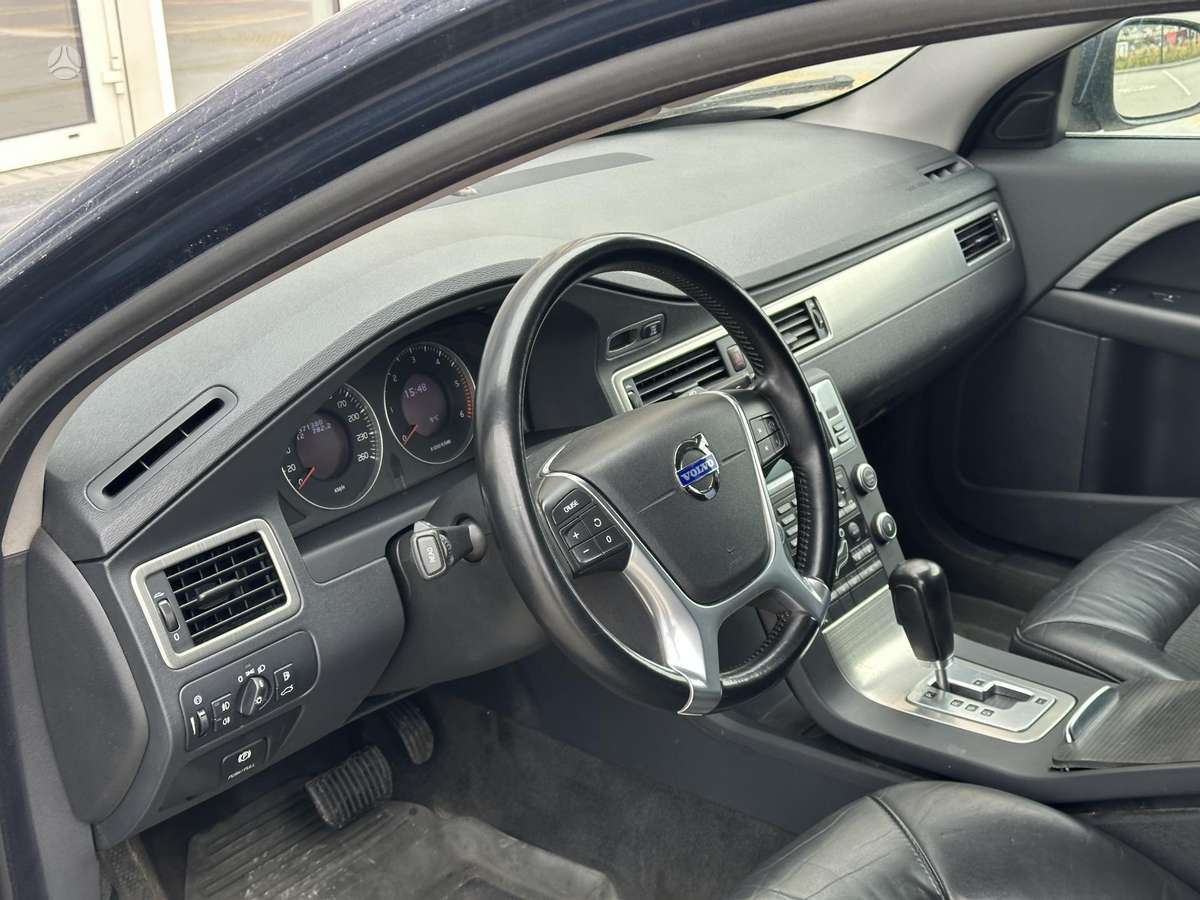 Volvo V70, 2.4 l., wagon