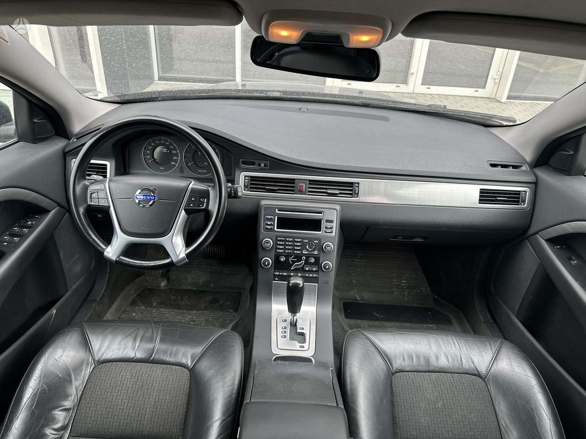 Volvo V70, 2.4 l., universalas
