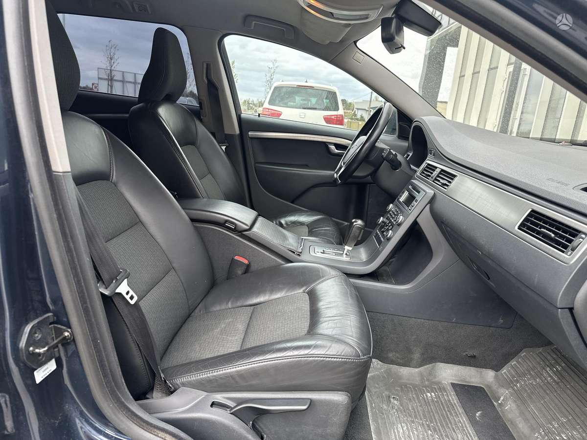 Volvo V70, 2.4 l., wagon