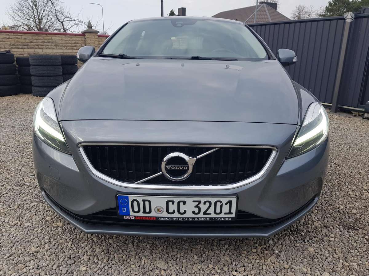 Volvo V40, 2.0 l., Хэтчбек