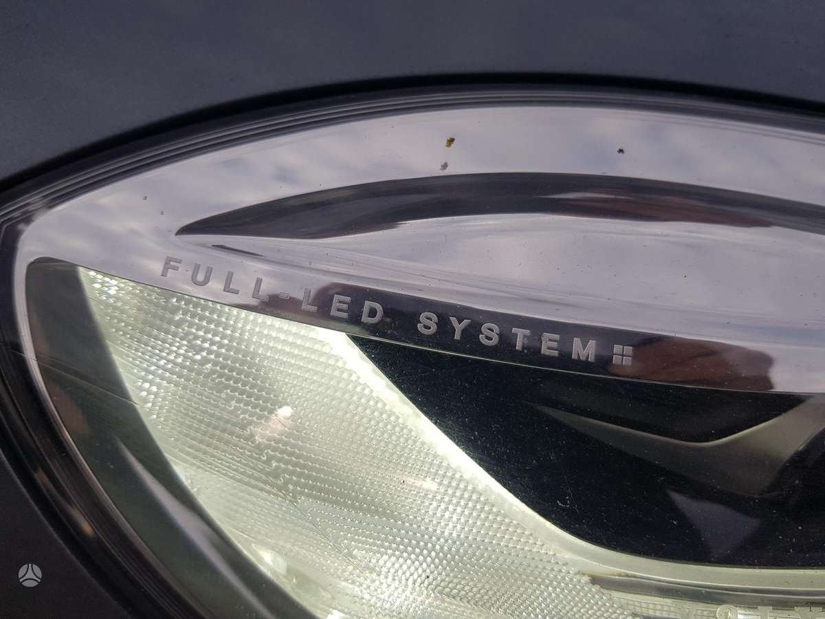 Volvo V40, 2.0 l., Хэтчбек