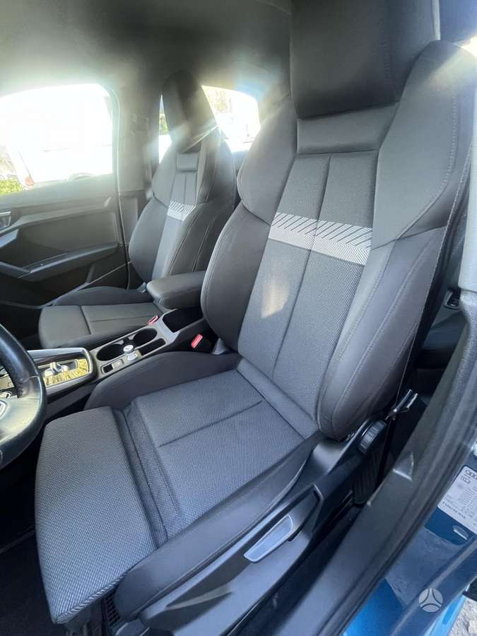 Audi A3, 1.0 l., Седан