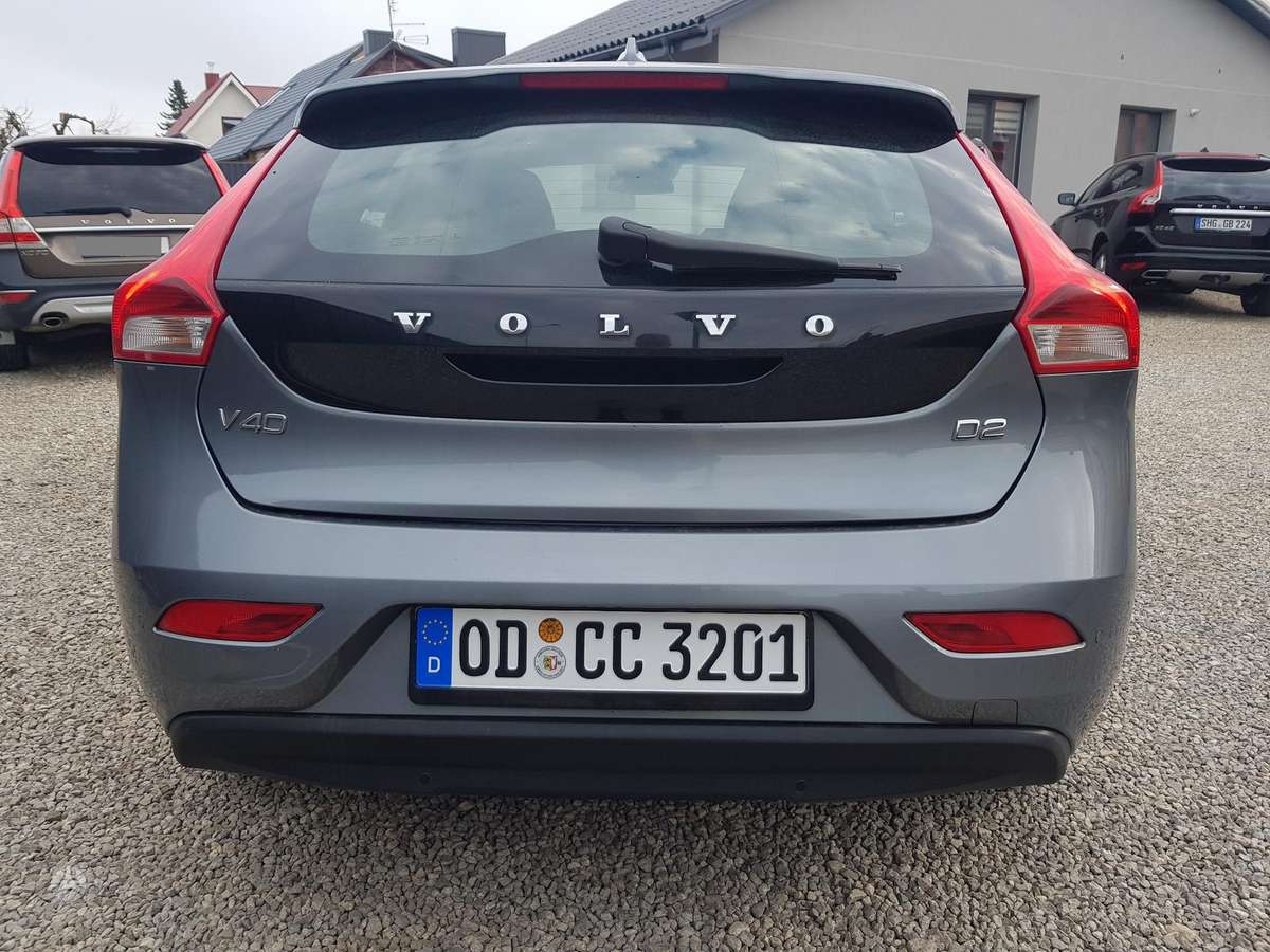 Volvo V40, 2.0 l., Хэтчбек