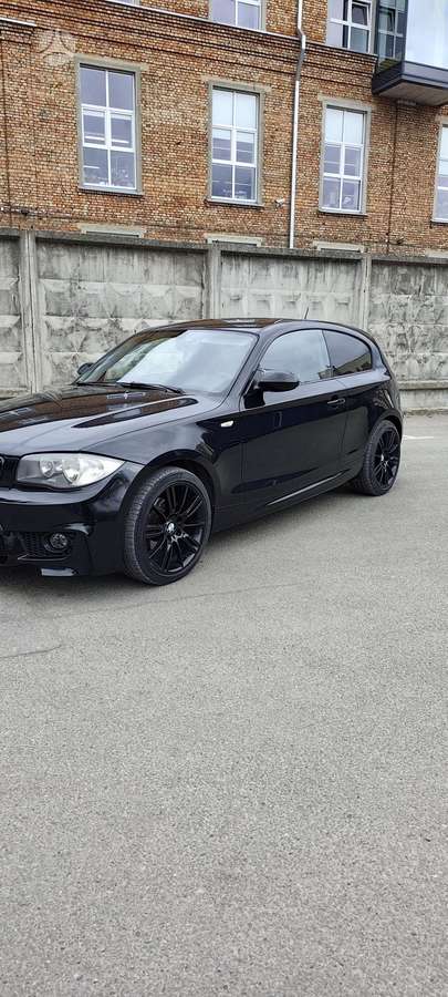 BMW 118, 2.0 l., hatchback