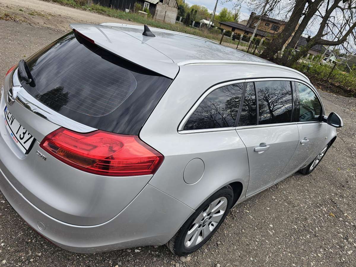 Opel Insignia, 2.0 l., Универсал