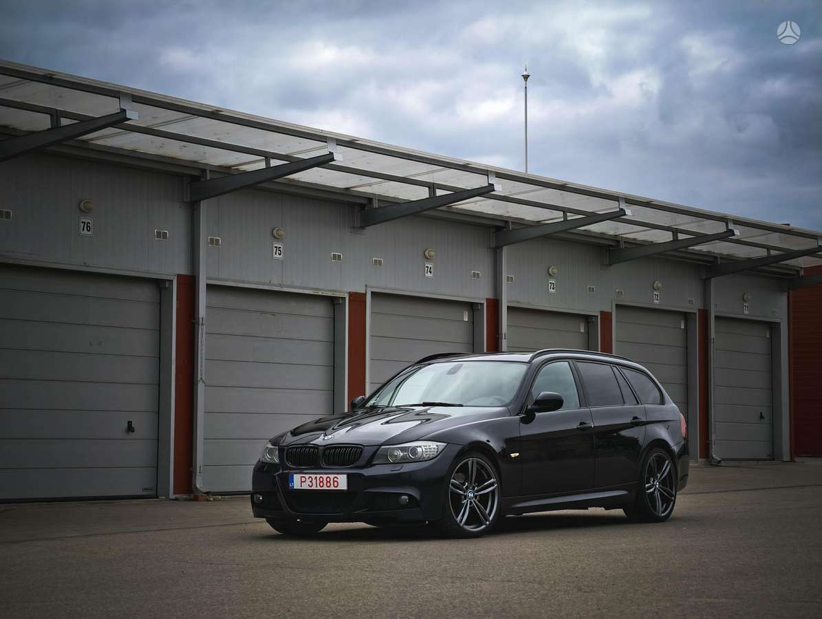 BMW 320, 2.0 l., hečbeks