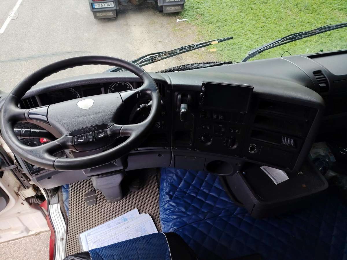 Scania 400, double sleeper