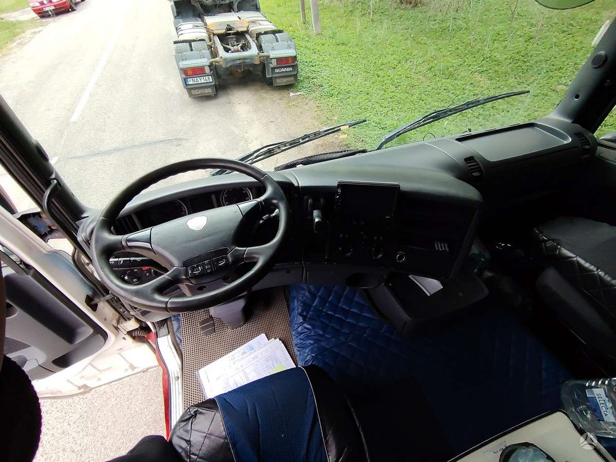 Scania 400, 2 miegamosios vietos