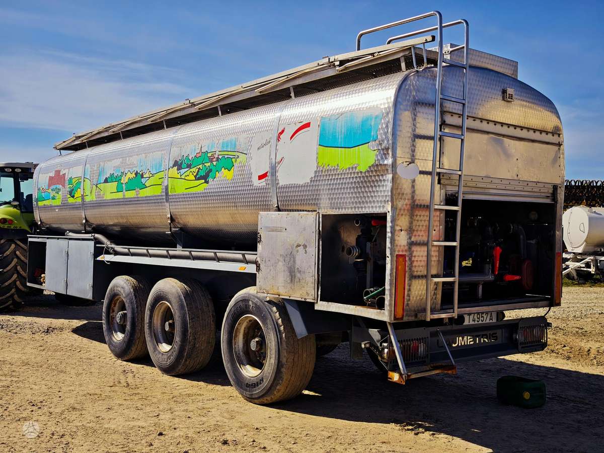 Laumetris 24 kūb., trailers, semitrailers