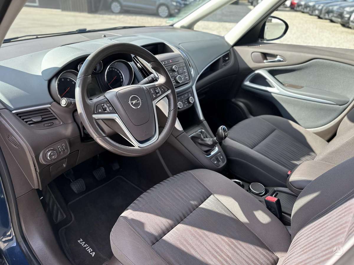 Opel Zafira Tourer, 1.4 l., mpv / minivan