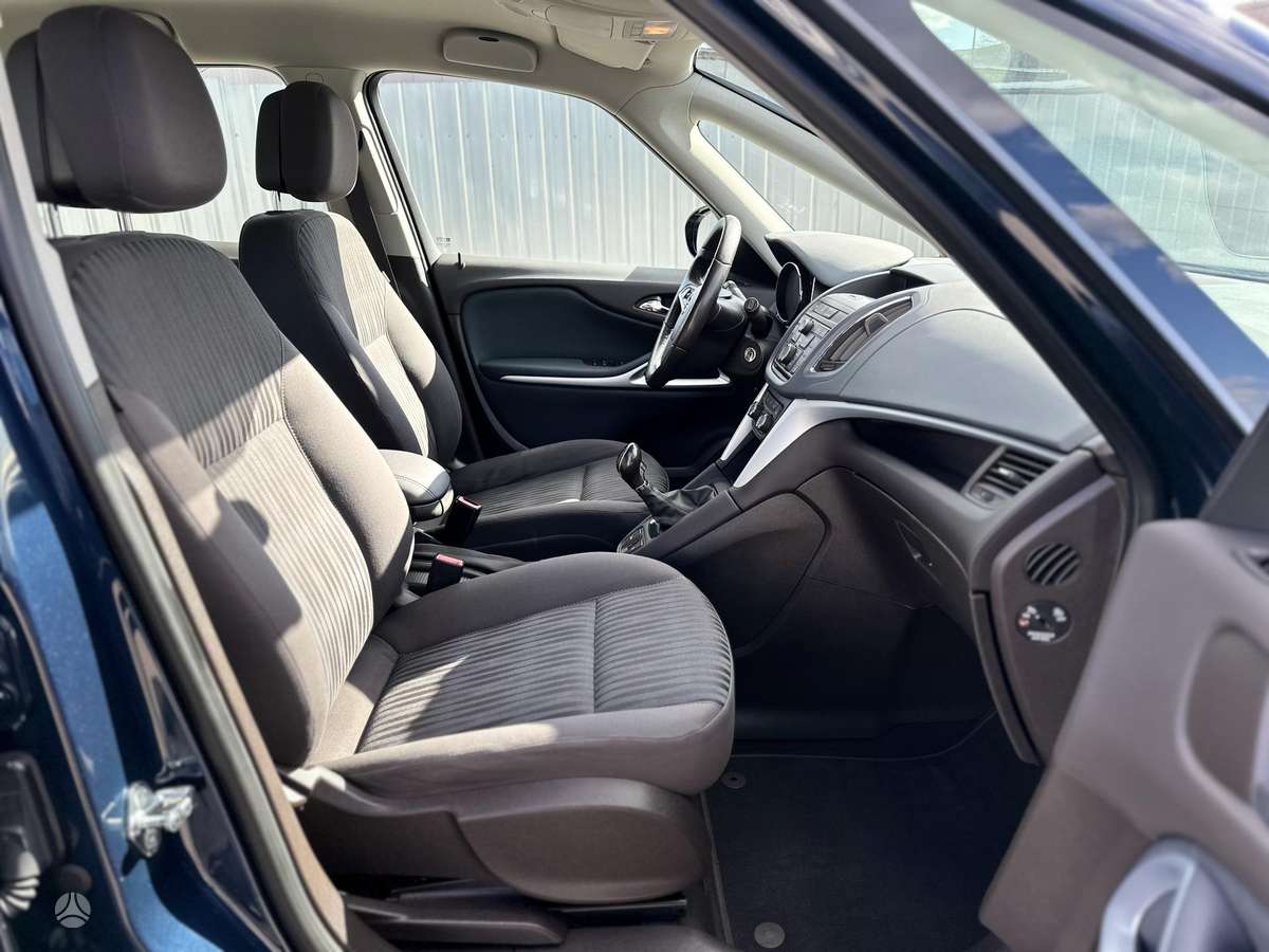 Opel Zafira Tourer, 1.4 l., mpv / minivan