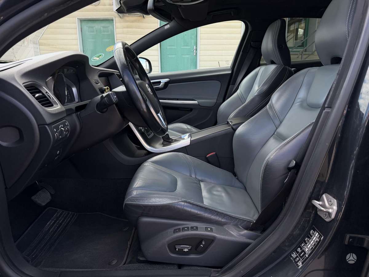Volvo V60, 2.0 l., Универсал