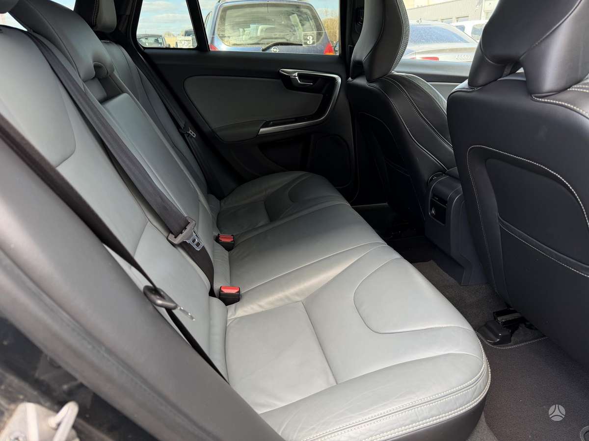 Volvo V60, 2.0 l., wagon