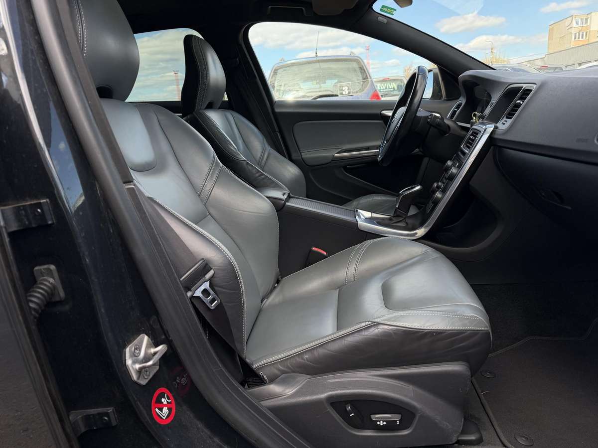 Volvo V60, 2.0 l., Универсал